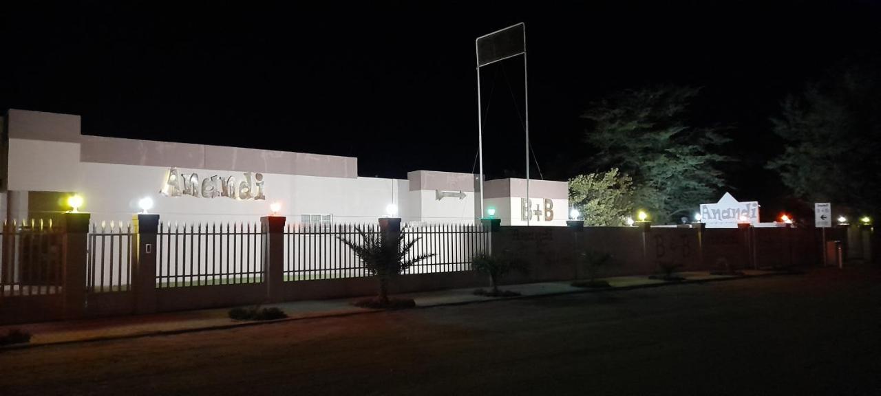 Anandi Guesthouse Mariental Eksteriør billede