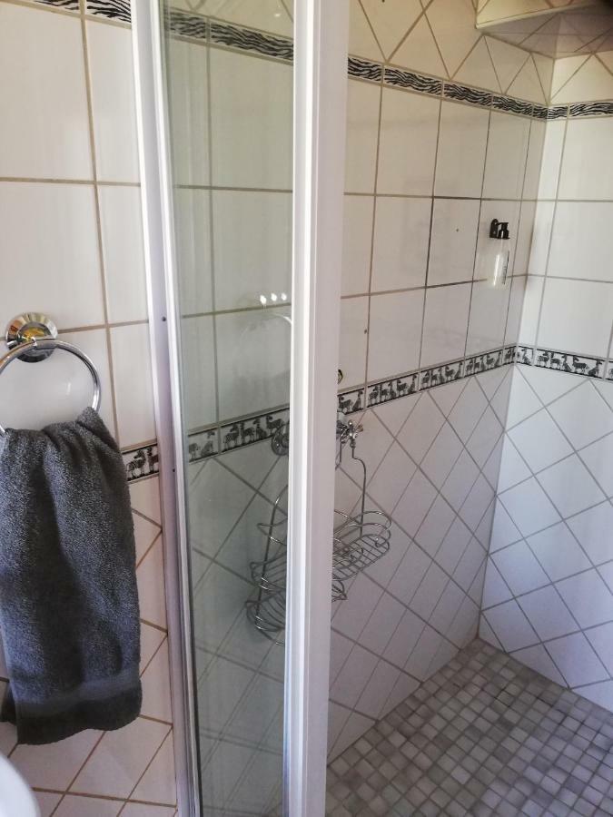 Anandi Guesthouse Mariental Eksteriør billede